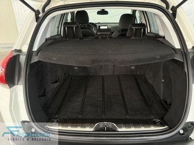 Peugeot 2008 e-HDi 92 CV Stop&Start Allure (16)
