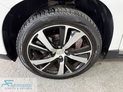 Peugeot 2008 e-HDi 92 CV Stop&Start Allure (20)