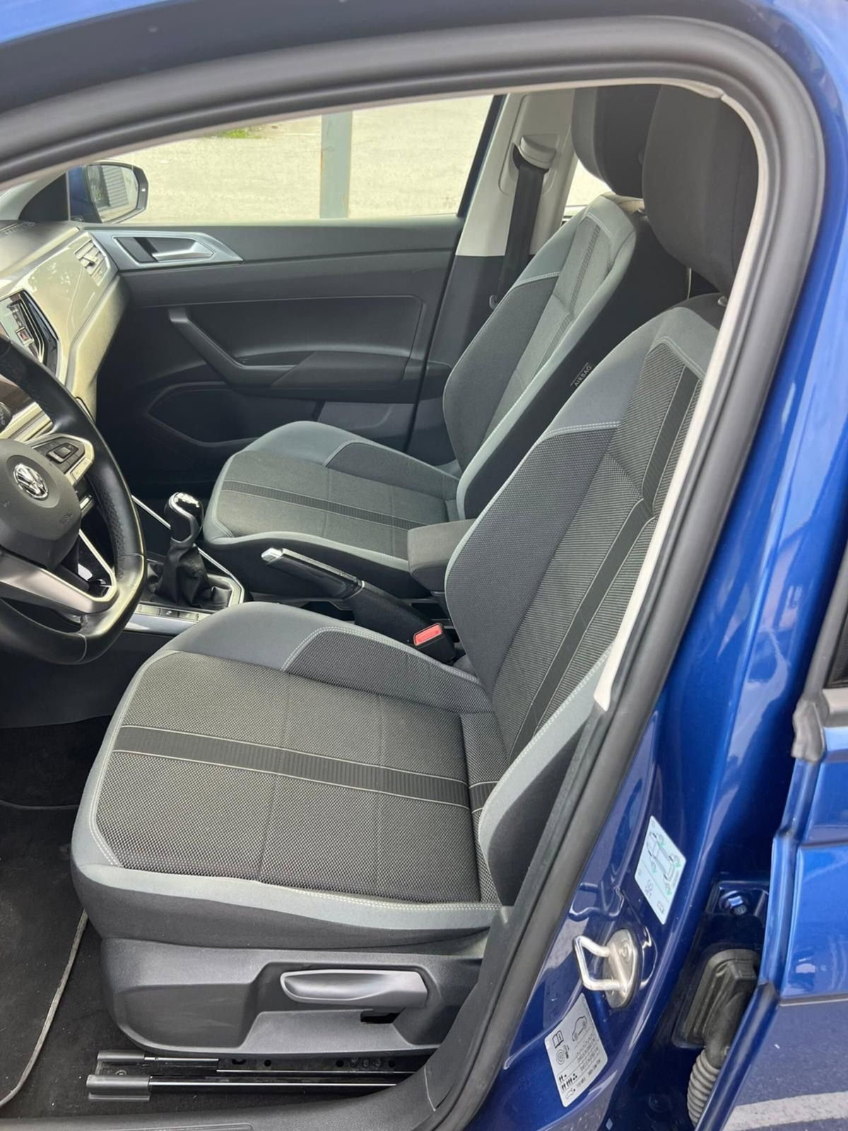 Volkswagen Polo 1.0 tsi Style 95cv (10)