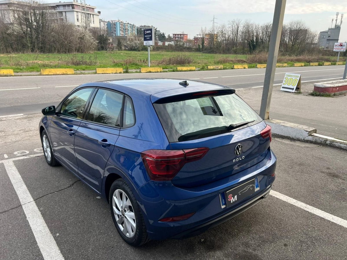 Volkswagen Polo 1.0 tsi Style 95cv (6)