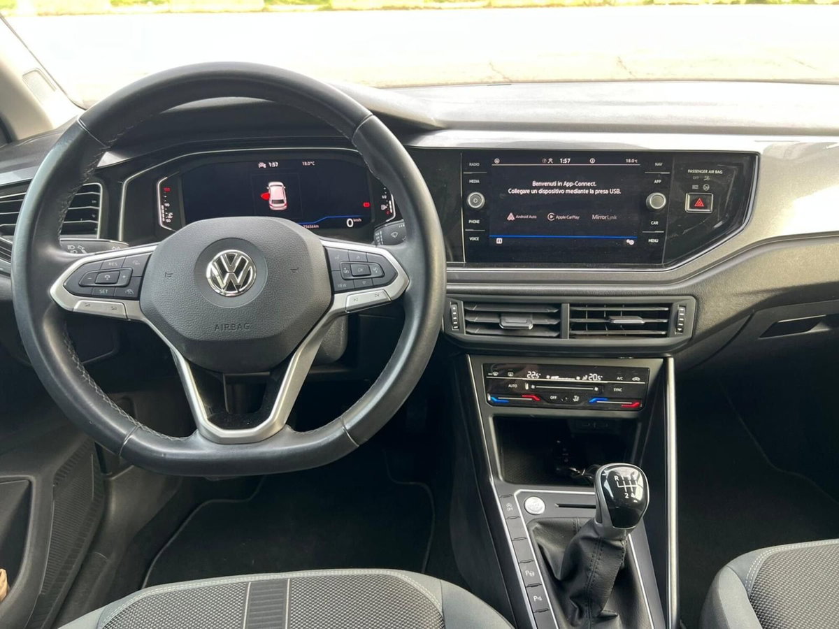 Volkswagen Polo 1.0 tsi Style 95cv (7)