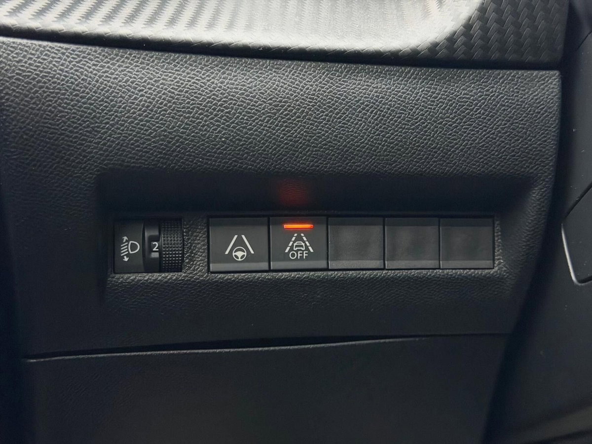 Peugeot 2008 1.2 puretech Allure s&s 130cv eat8 (18)