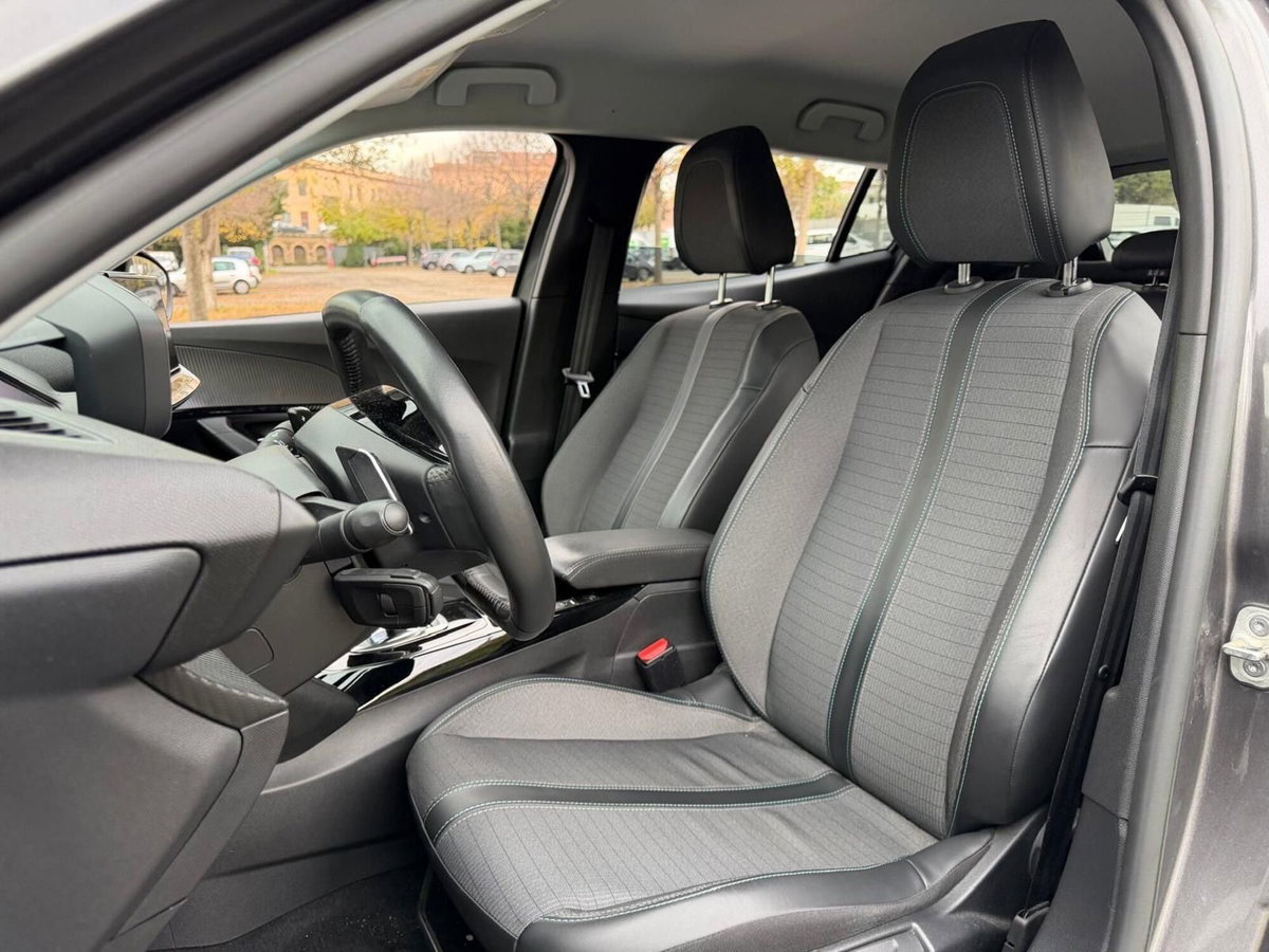 Peugeot 2008 1.2 puretech Allure s&s 130cv eat8 (7)