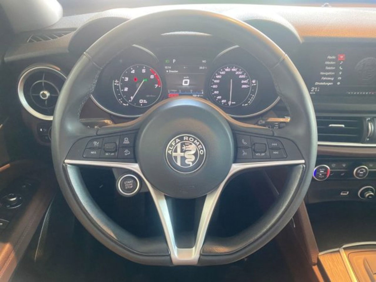 Alfa Romeo Stelvio Stelvio 2.0 Turbo 200 CV AT8 Q4 Super Business (13)