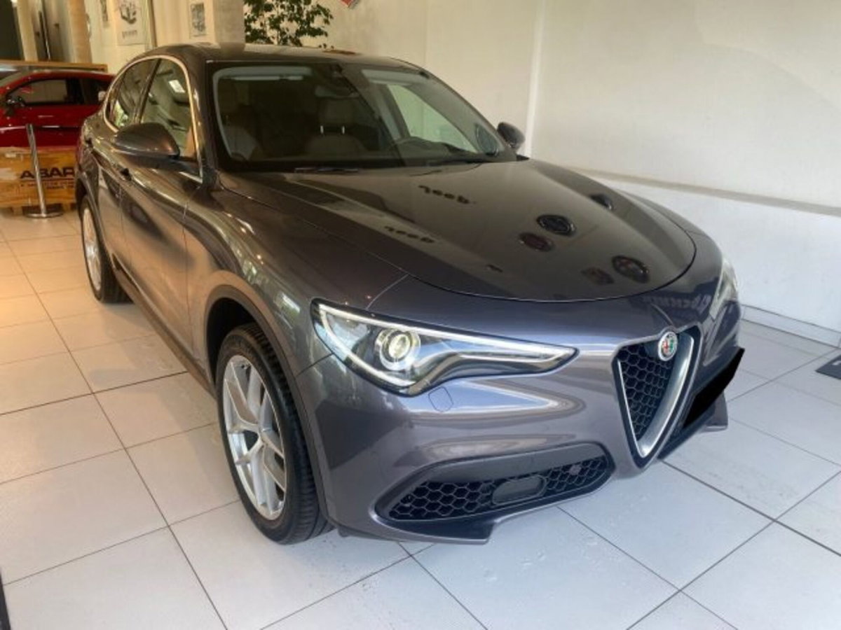 Alfa Romeo Stelvio Stelvio 2.0 Turbo 200 CV AT8 Q4 Super Business (3)