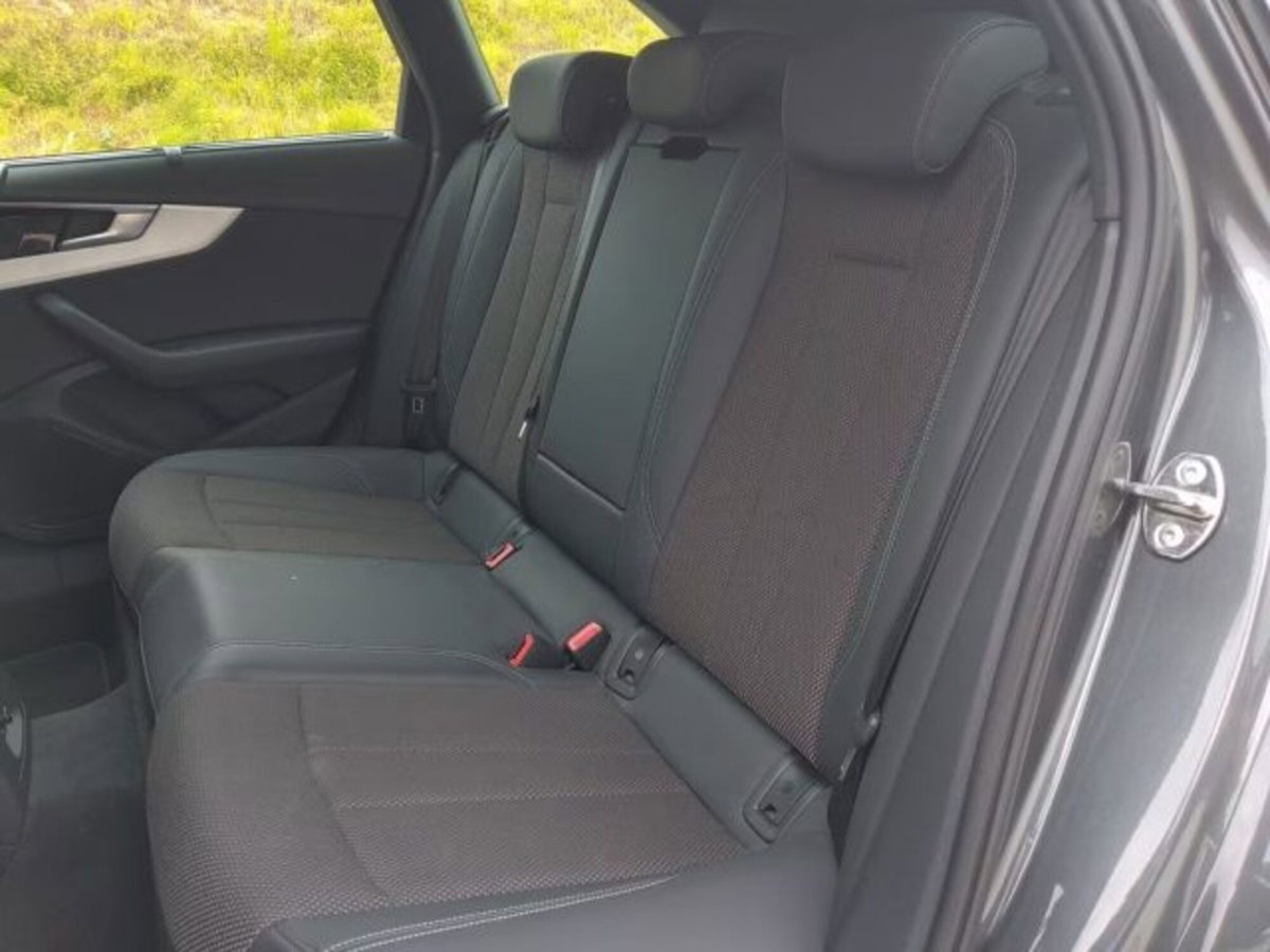 Audi A4 Avant 40 TDI quattro S tronic S line edition (13)