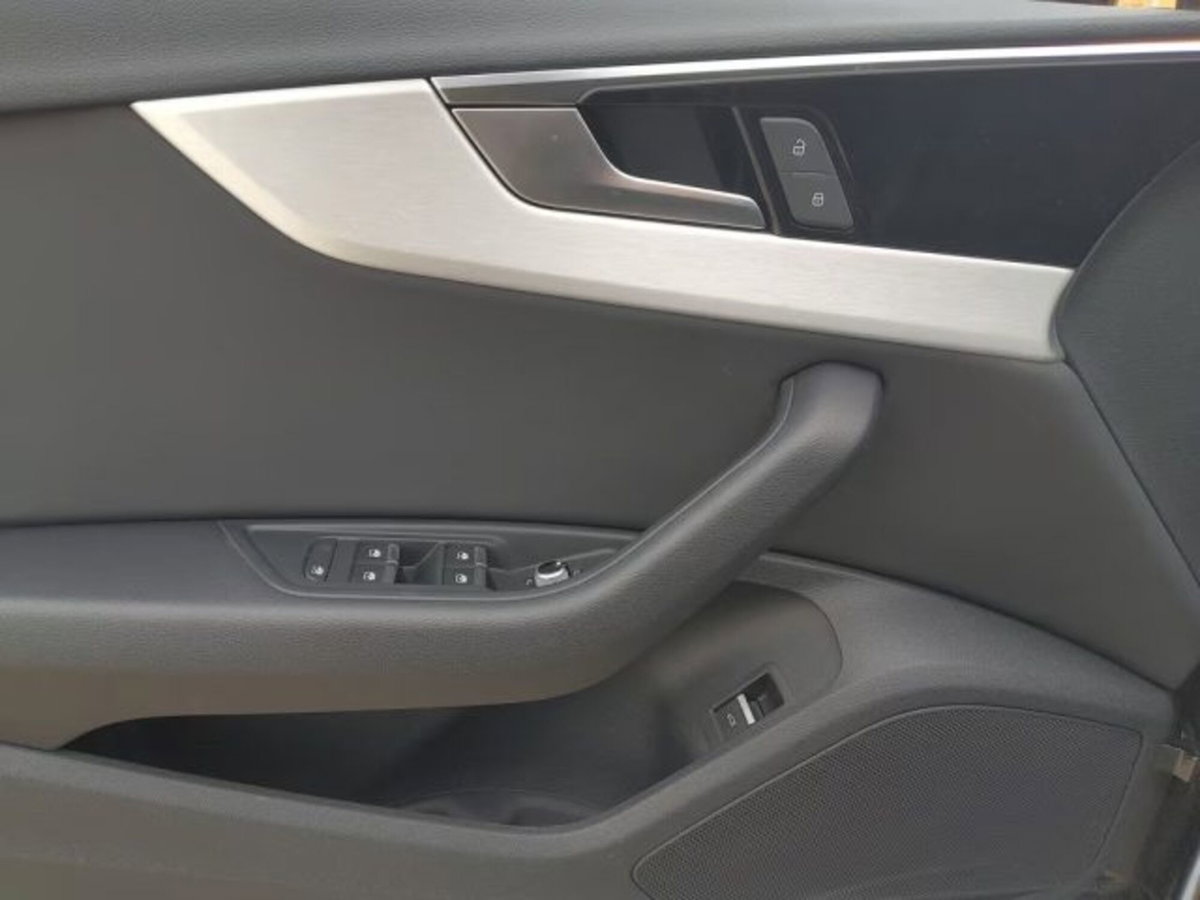 Audi A4 Avant 40 TDI quattro S tronic S line edition (15)