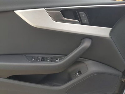 Audi A4 Avant 40 TDI quattro S tronic S line edition (15)