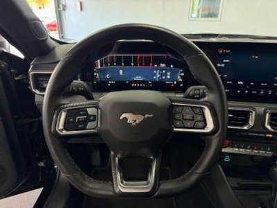 Ford Mustang Coupé Fastback 2.3 EcoBoost (8)