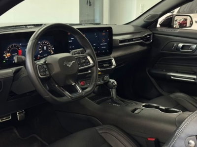 Ford Mustang Coupé Fastback 2.3 EcoBoost (6)