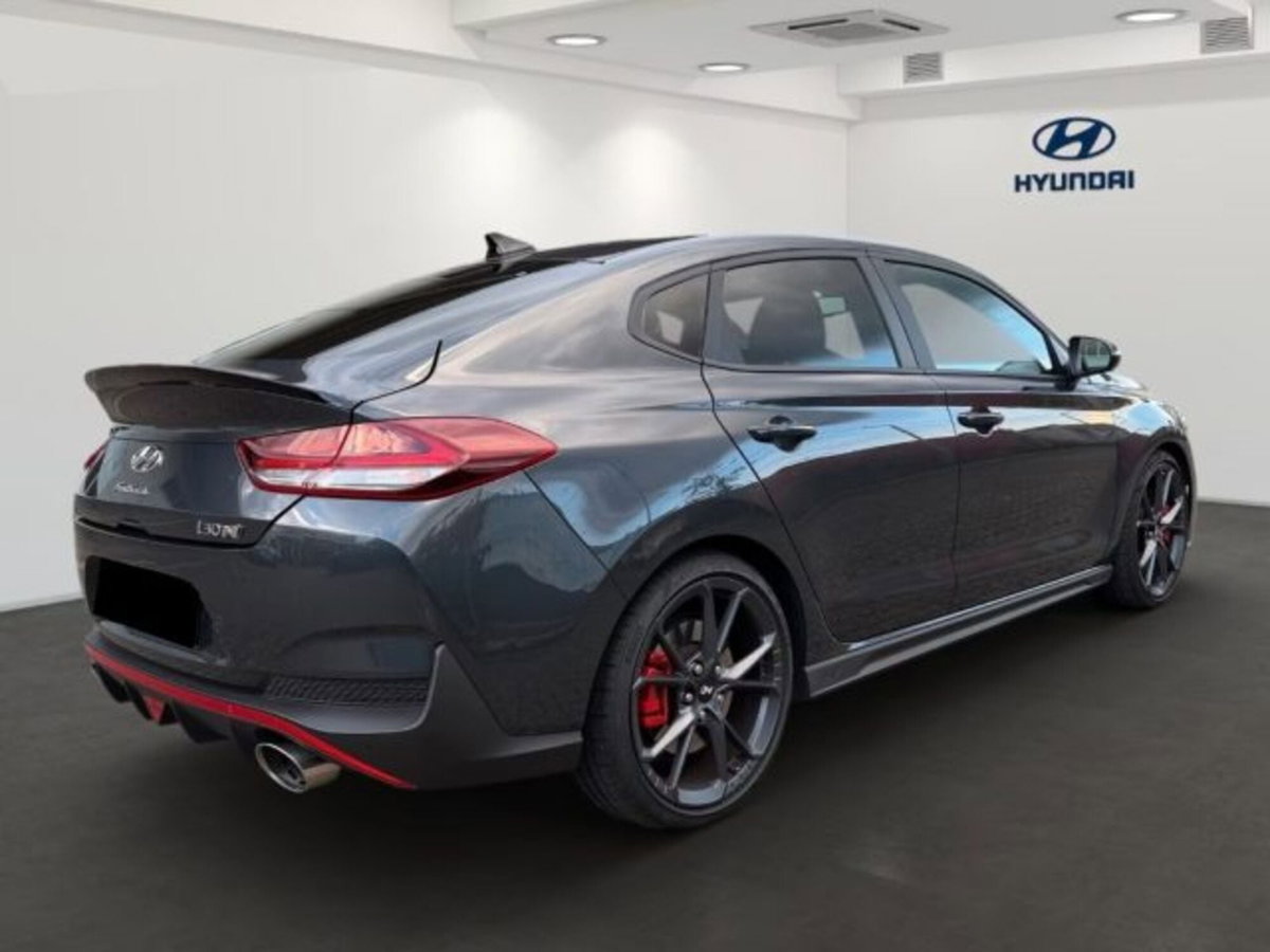 Hyundai i30 Fastback 2.0 T-GDI 280 CV DCT N Performance (2)