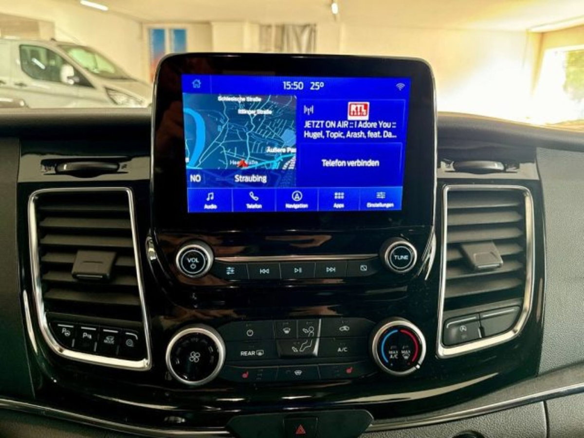 Ford Tourneo Custom 320 2.0 EcoBlue 150CV PL Titanium (13)