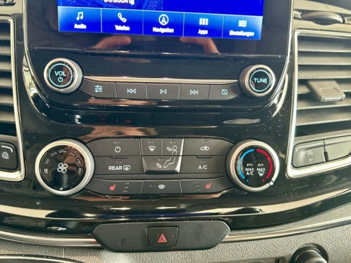 Ford Tourneo Custom 320 2.0 EcoBlue 150CV PL Titanium (14)