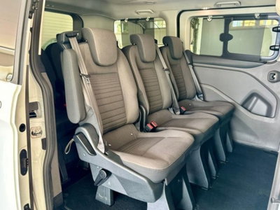 Ford Tourneo Custom 320 2.0 EcoBlue 150CV PL Titanium (18)