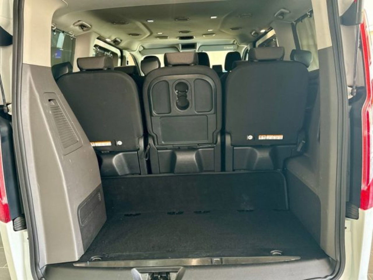 Ford Tourneo Custom 320 2.0 EcoBlue 150CV PL Titanium (20)