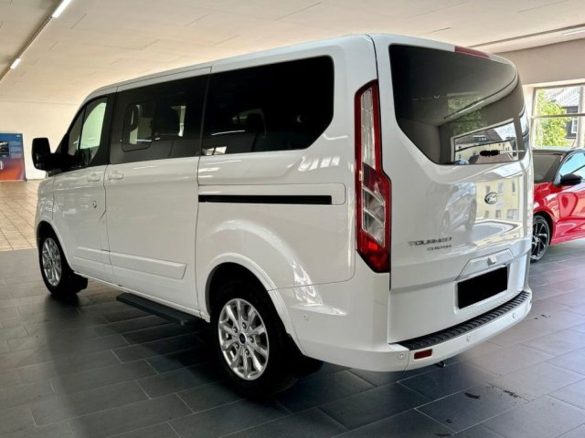 Ford Tourneo Custom 320 2.0 EcoBlue 150CV PL Titanium (5)