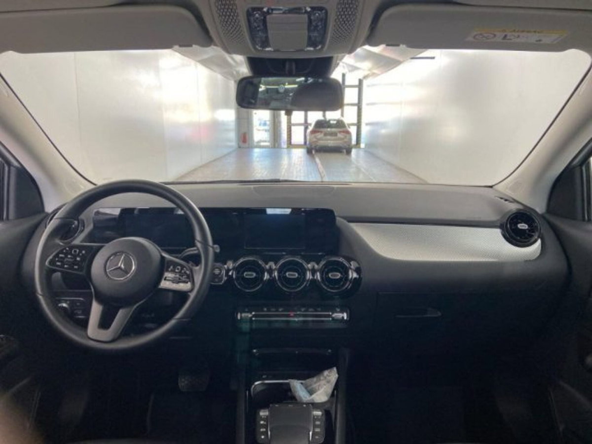 Mercedes-Benz GLA SUV 180 d Business Extra auto (5)