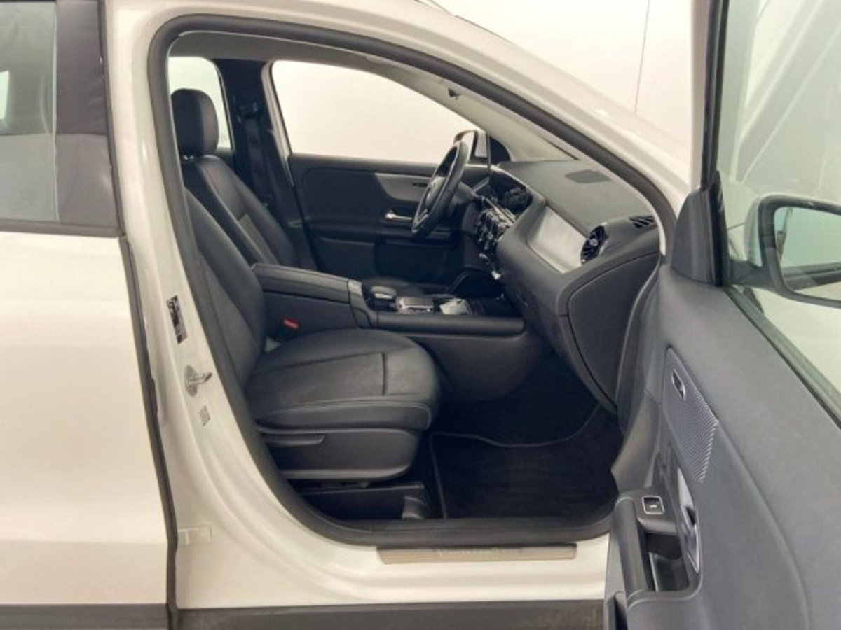 Mercedes-Benz GLA SUV 180 d Business Extra auto (6)