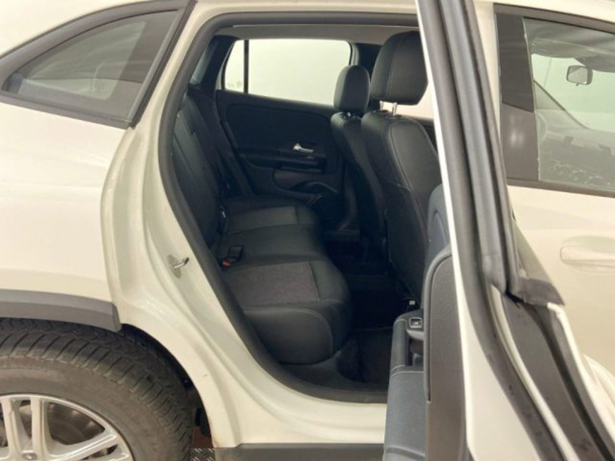 Mercedes-Benz GLA SUV 180 d Business Extra auto (7)