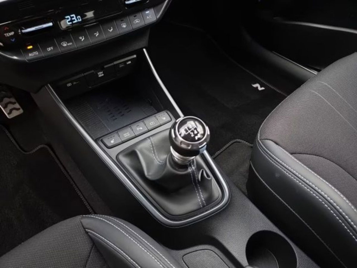 Hyundai i20 1.6 T-GDI MT N-Performance (10)