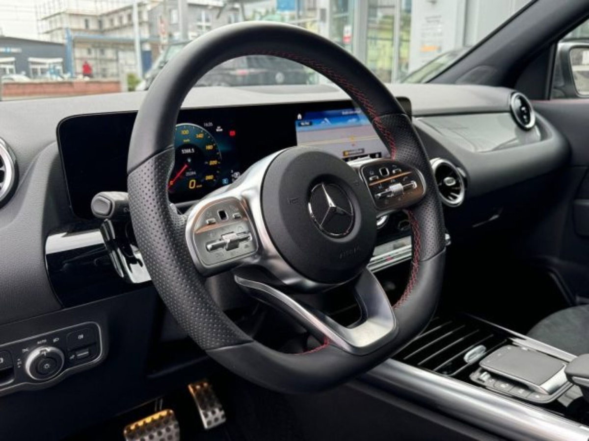 Mercedes-Benz GLA SUV 200 d AMG Line Premium Plus 4matic auto (11)