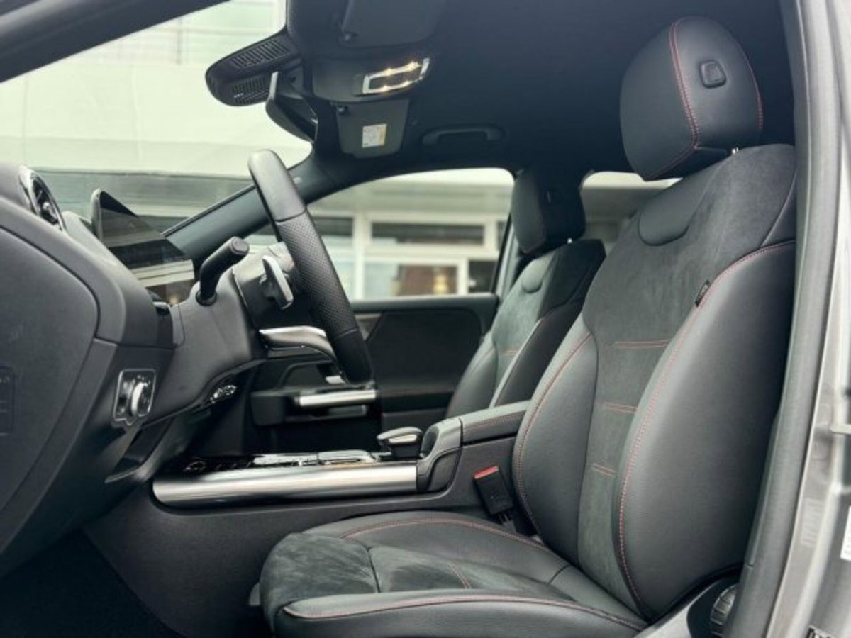 Mercedes-Benz GLA SUV 200 d AMG Line Premium Plus 4matic auto (8)
