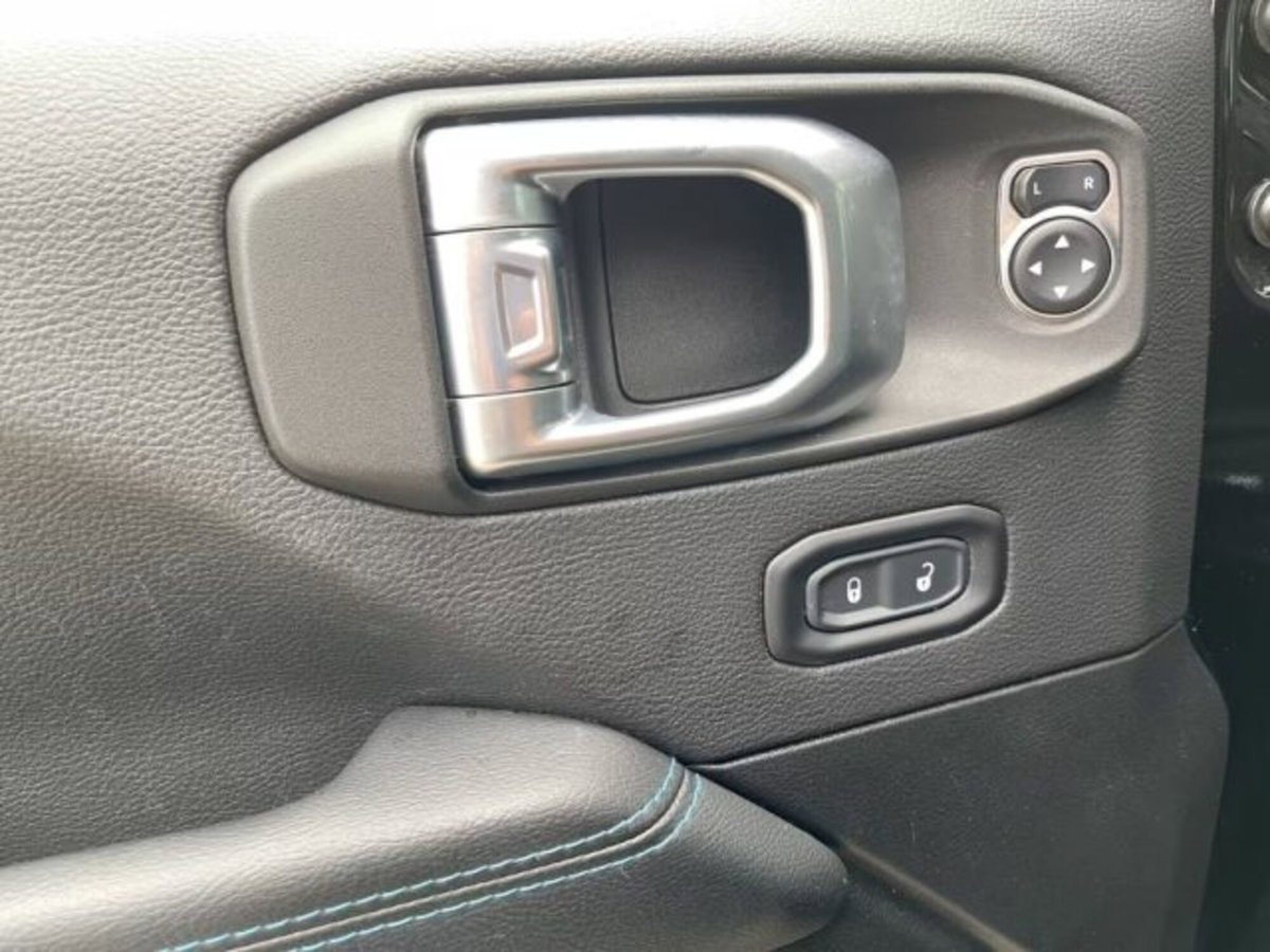Jeep Wrangler Unlimited 2.0 atx phev Rubicon 4xe auto (16)