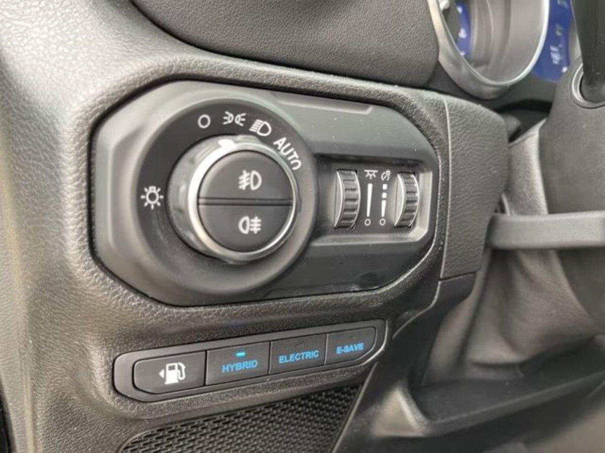 Jeep Wrangler Unlimited 2.0 atx phev Rubicon 4xe auto (17)