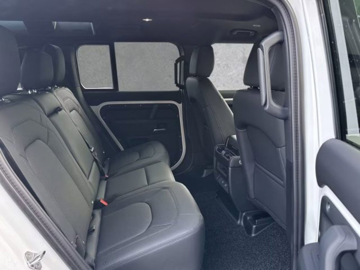 Land Rover Defender 110 3.0d mhev S awd 200cv auto 7p.ti (9)