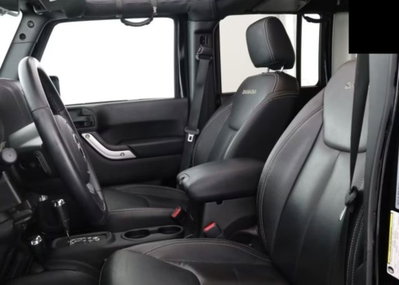 Jeep Wrangler Unlimited 3.6 V6 Sahara Auto (10)