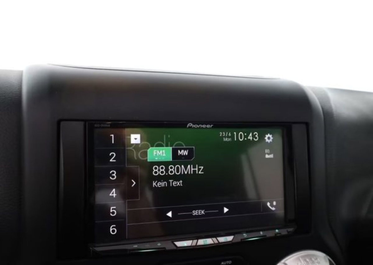 Jeep Wrangler Unlimited 3.6 V6 Sahara Auto (18)