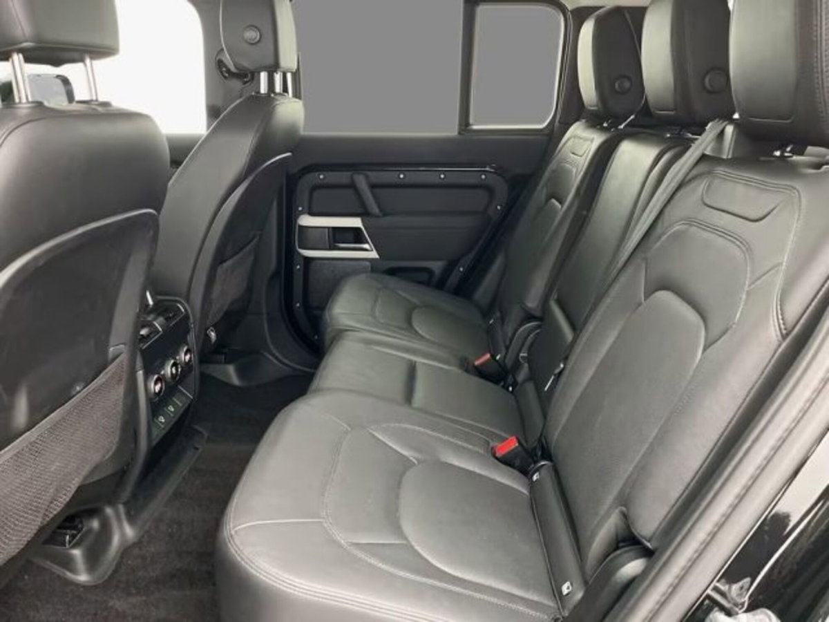 Land Rover Defender 110 3.0d mhev X-Dynamic SE awd 200cv auto 7p.ti (14)