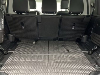 Land Rover Defender 110 3.0d mhev X-Dynamic SE awd 200cv auto 7p.ti (16)
