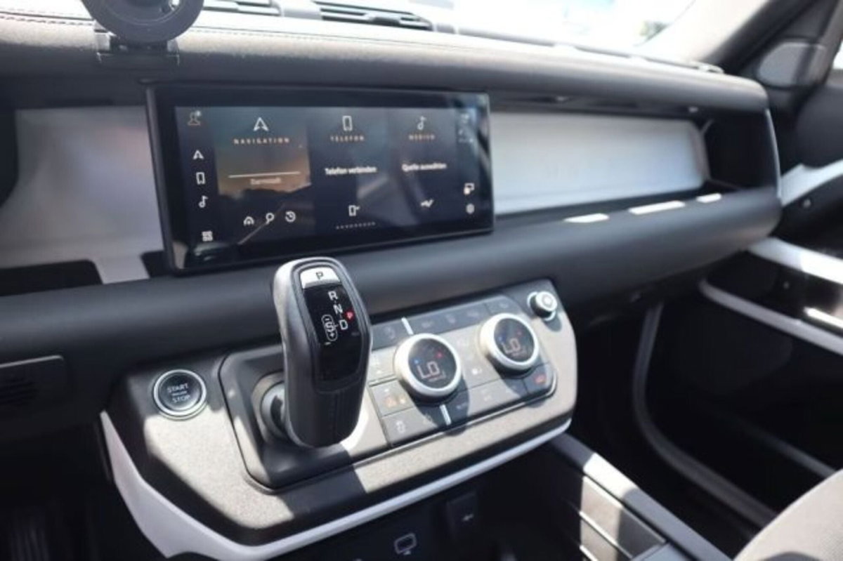 Land Rover Defender 110 3.0d mhev X-Dynamic SE awd 200cv auto 7p.ti (11)