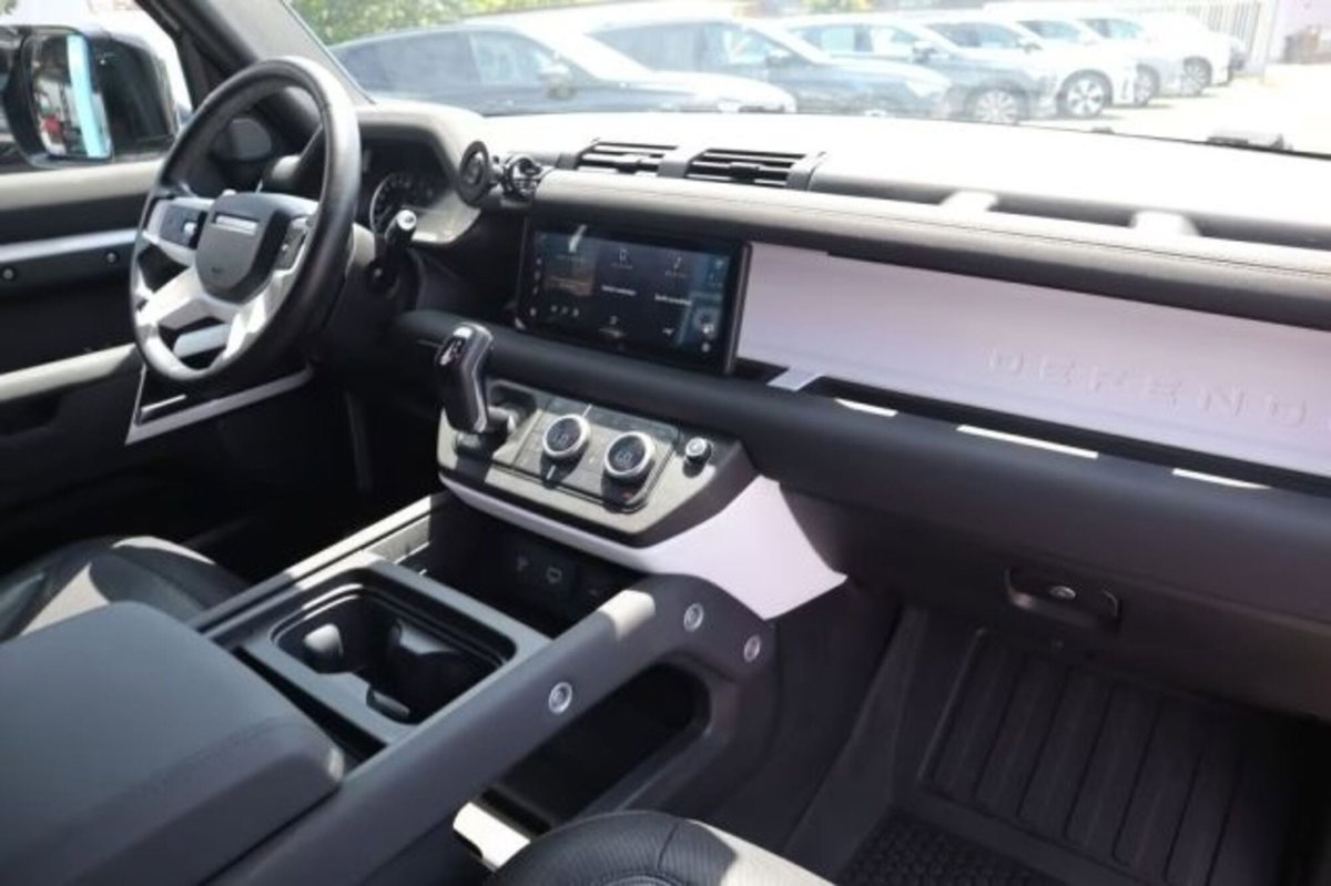 Land Rover Defender 110 3.0d mhev X-Dynamic SE awd 200cv auto 7p.ti (13)