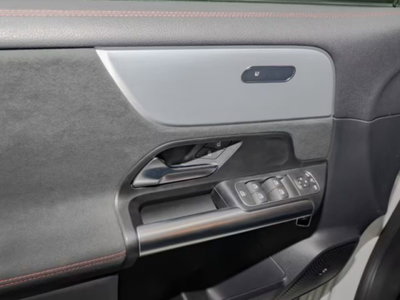 Mercedes-Benz Classe B 200 d Premium (11)