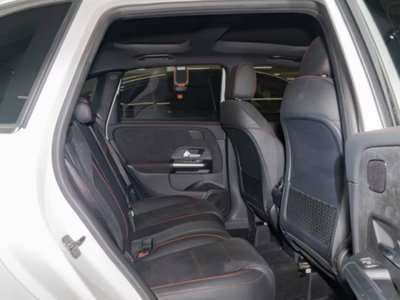 Mercedes-Benz Classe B 200 d Premium (18)