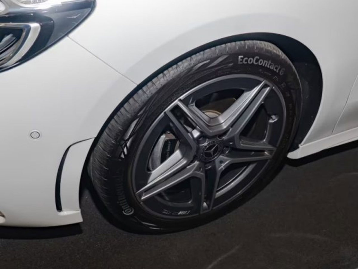 Mercedes-Benz Classe B 200 d Premium (6)