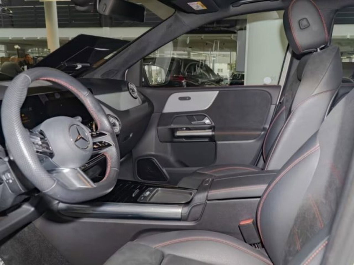 Mercedes-Benz Classe B 200 d Premium (7)