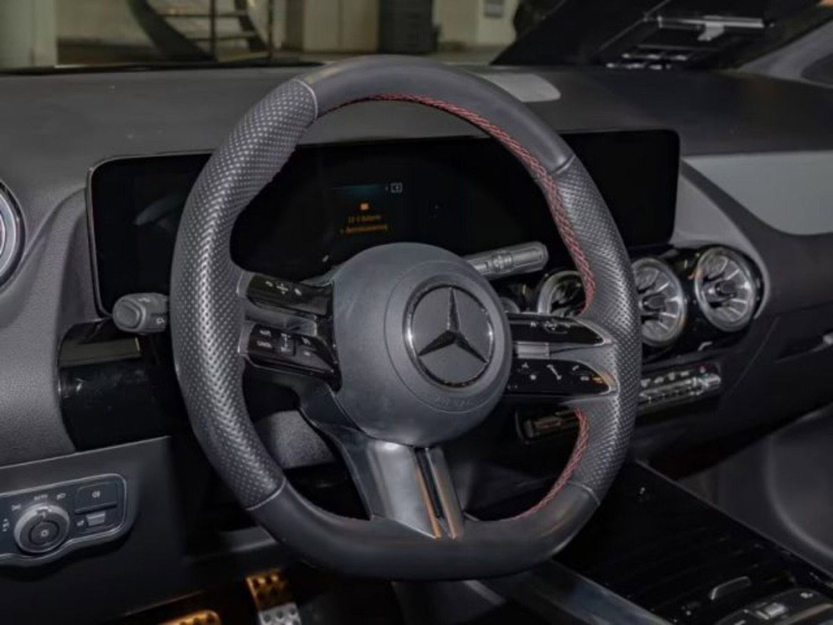 Mercedes-Benz Classe B 200 d Premium (8)