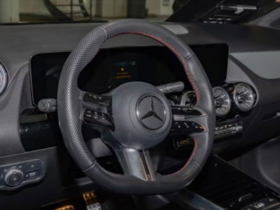Mercedes-Benz Classe B 200 d Premium (8)