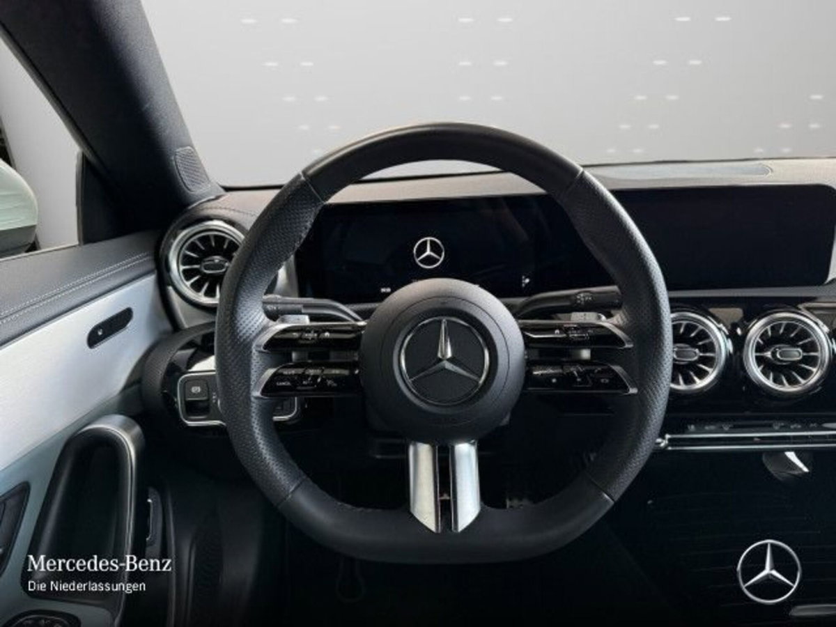 Mercedes-Benz CLA 180 d Premium (10)