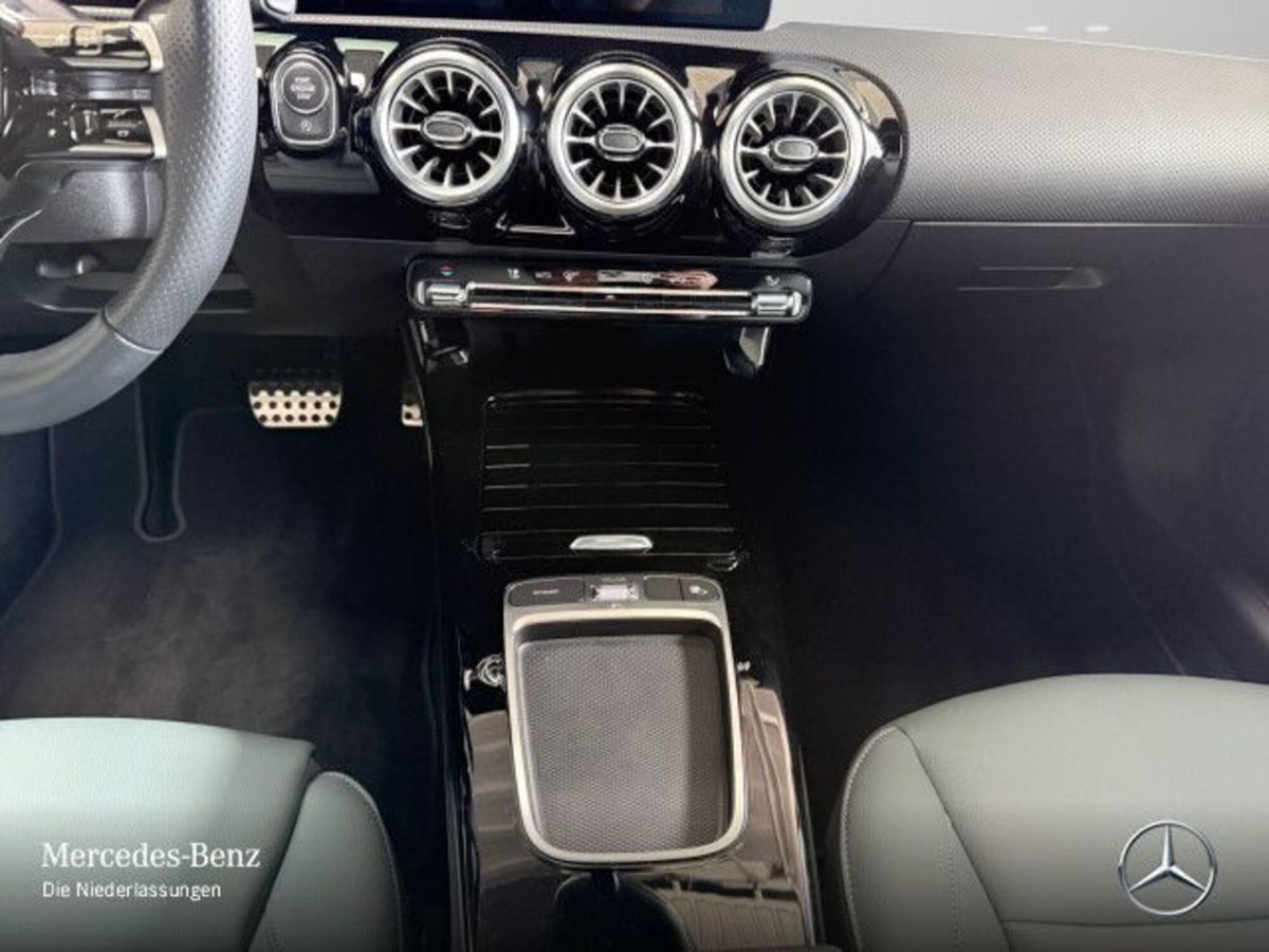 Mercedes-Benz CLA 180 d Premium (11)