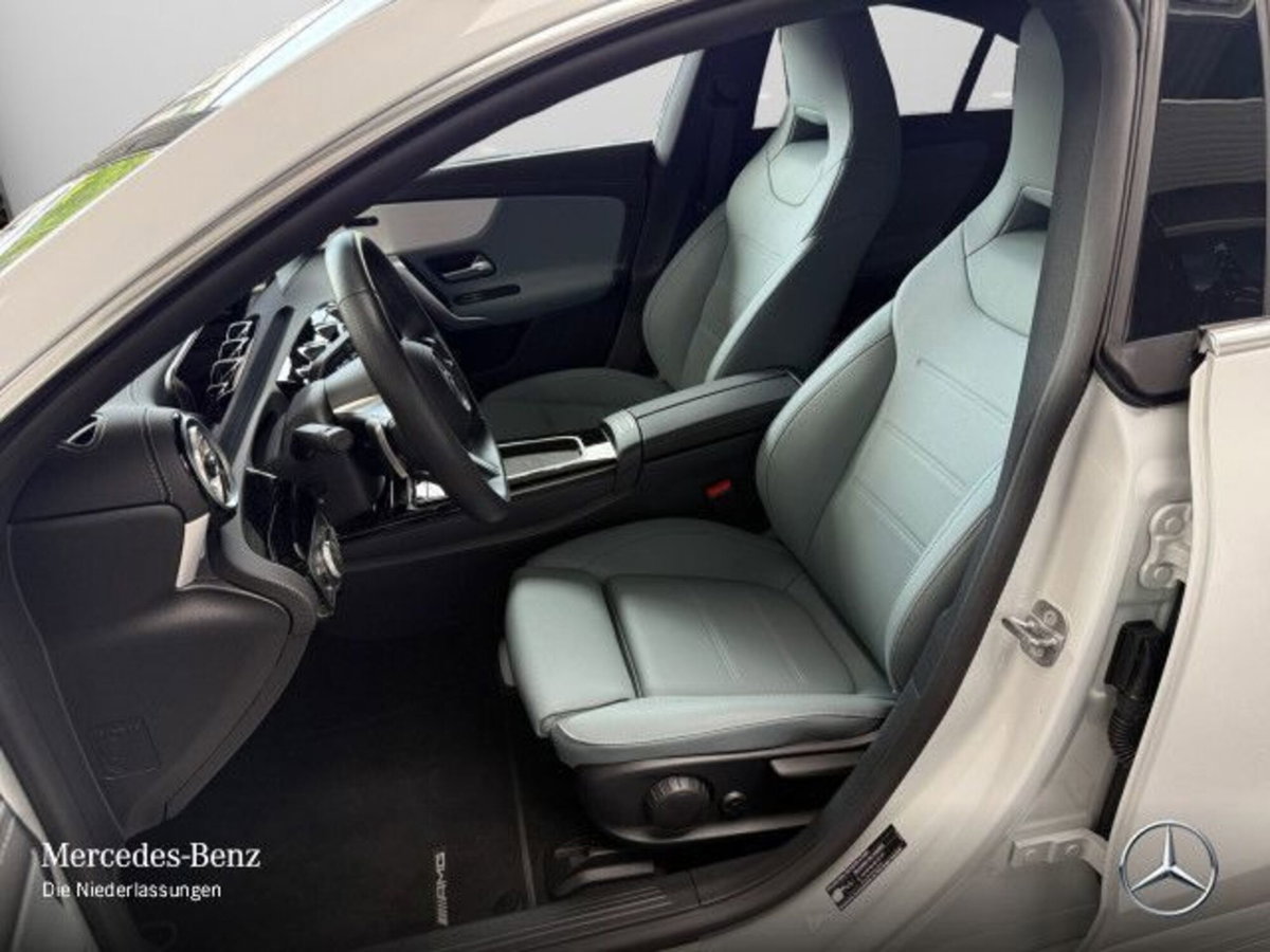Mercedes-Benz CLA 180 d Premium (8)