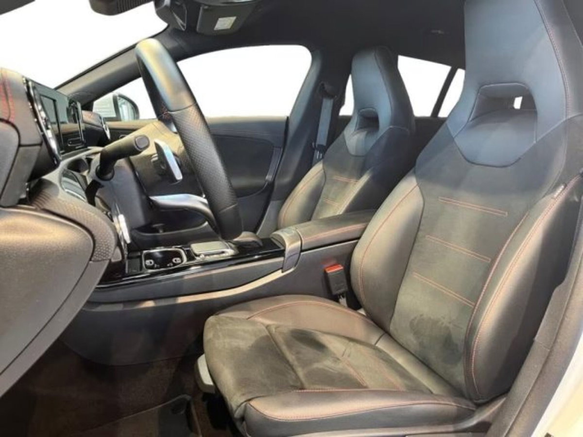 Mercedes-Benz CLA Shooting Brake 200 d AMG Line Premium Plus auto (4)