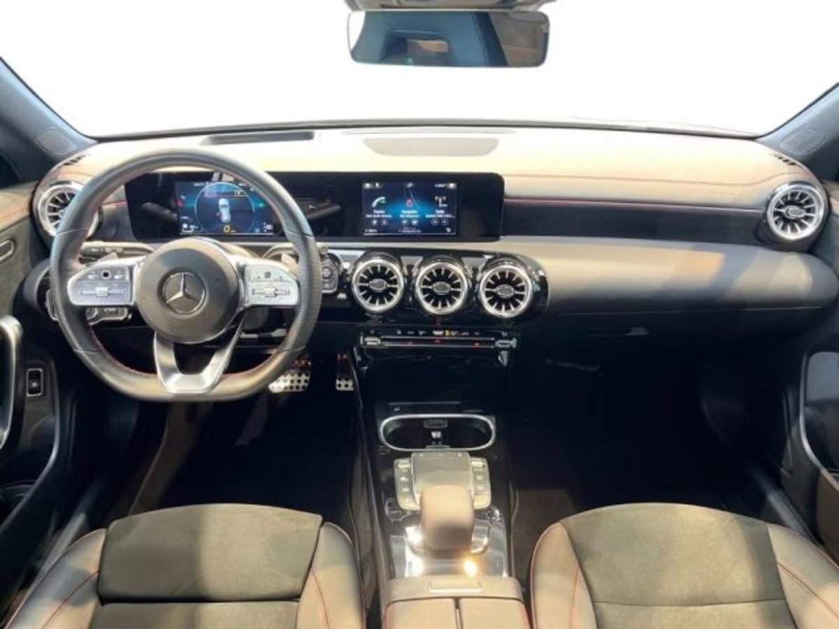 Mercedes-Benz CLA Shooting Brake 200 d AMG Line Premium Plus auto (5)