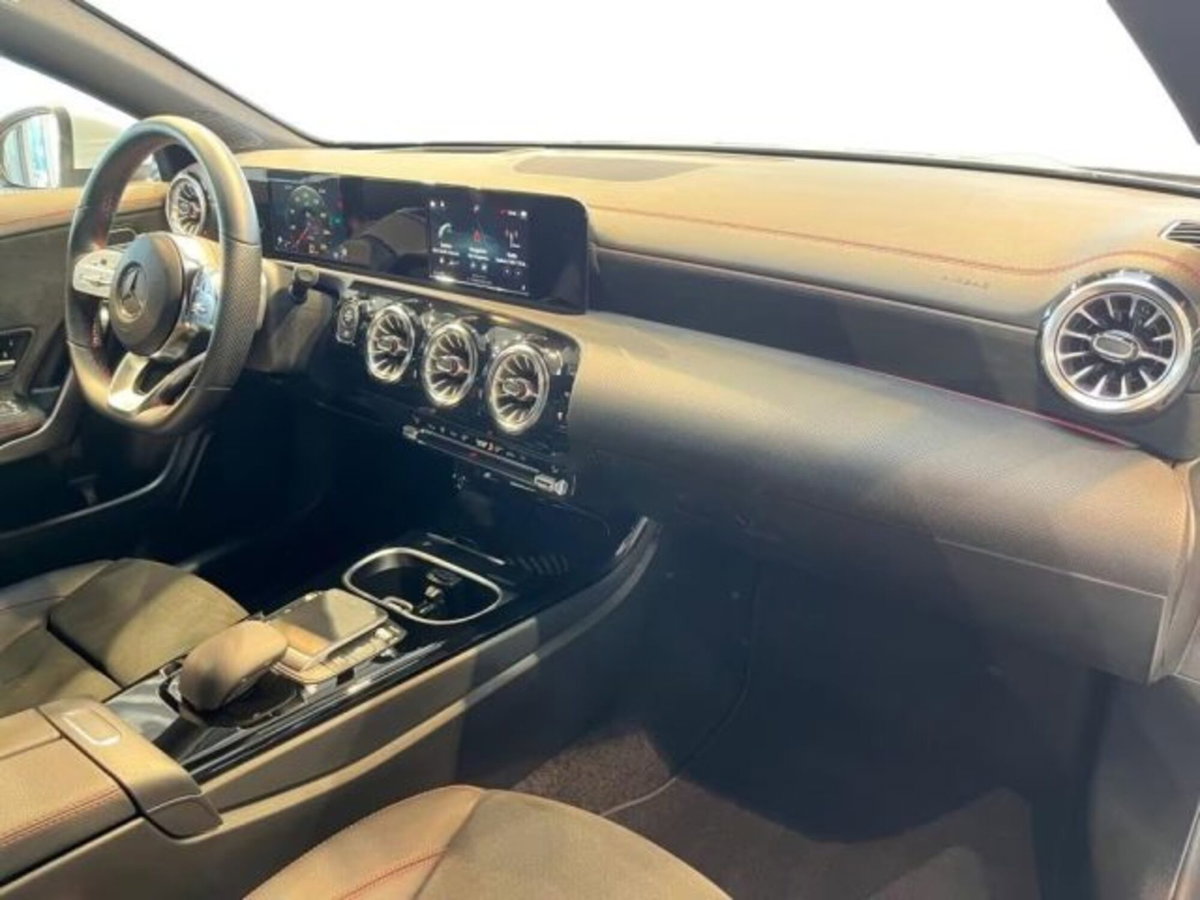 Mercedes-Benz CLA Shooting Brake 200 d AMG Line Premium Plus auto (7)
