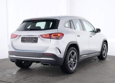 Mercedes-Benz GLA SUV 200 Automatic Premium (3)