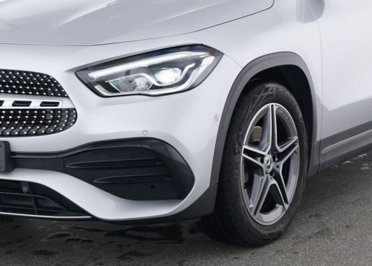 Mercedes-Benz GLA SUV 200 Automatic Premium (4)