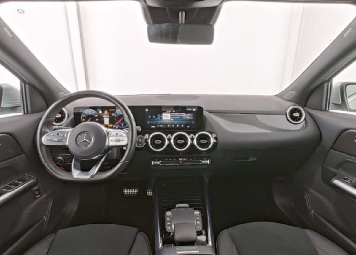 Mercedes-Benz GLA SUV 200 Automatic Premium (8)